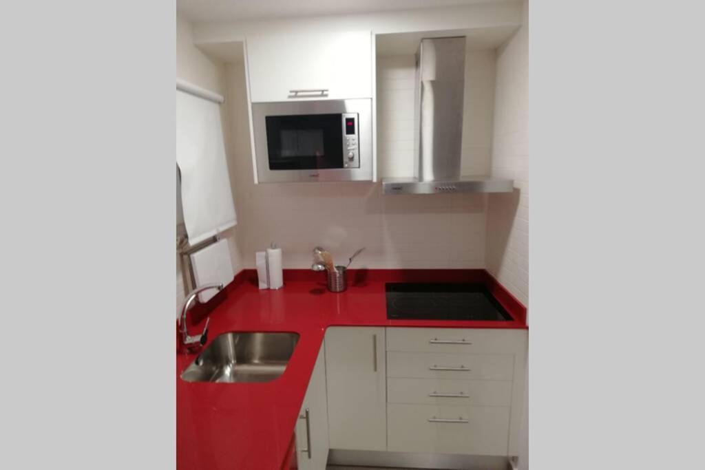 Apartment M1 Cool Loft 1 Min Walk To Metro 15 Min Center By Metro *
