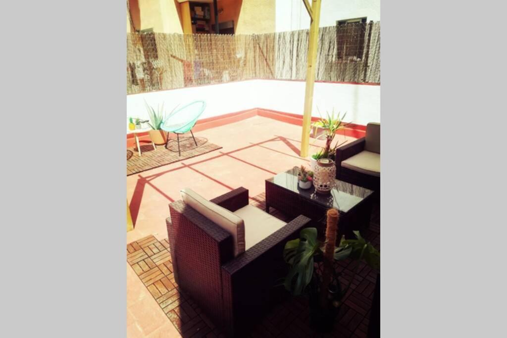 M1 Cool Loft 1 Min Walk To Metro 15 Min Center By Metro Apartment *