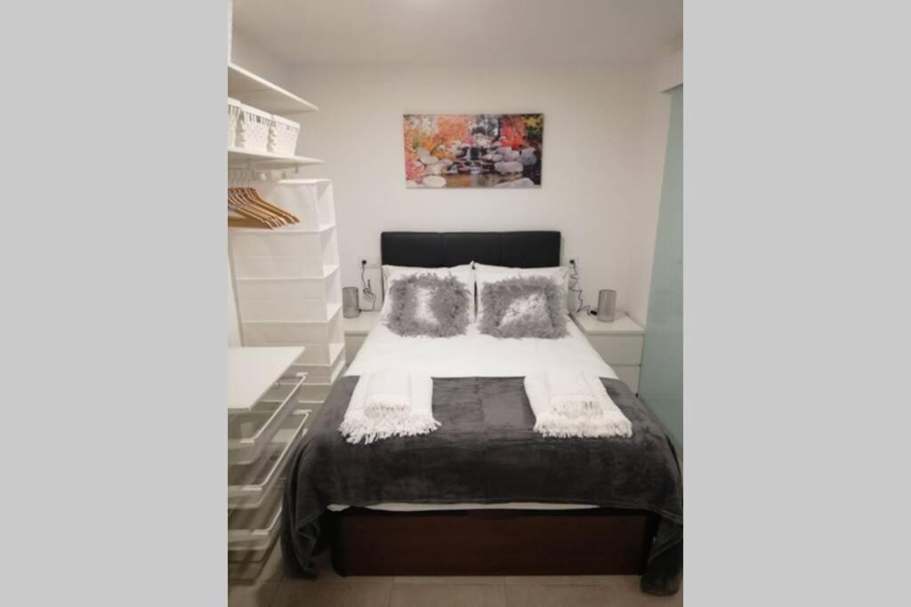 M1 Cool Loft 1 Min Walk To Metro 15 Min Center By Metro *
