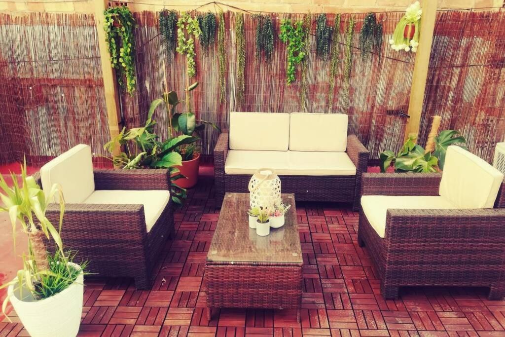 M1 Cool Loft 1 Min Walk To Metro 15 Min Center By Metro Apartment