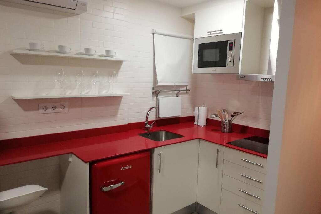 M1 Cool Loft 1 Min Walk To Metro 15 Min Center By Metro *
